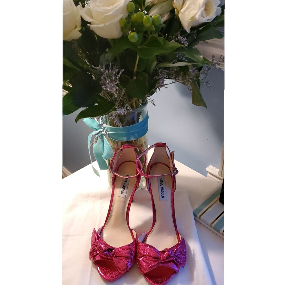 🎀Steve Madden Xenia Pink Foil Heels